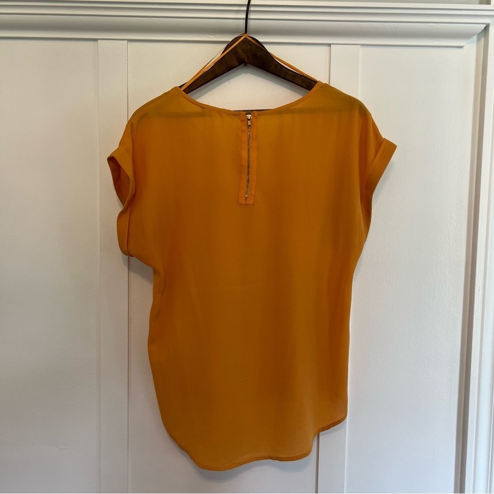 Pink Rose Women’s Medium Yellow Summer Blouse Tee - Picture 7 of 10